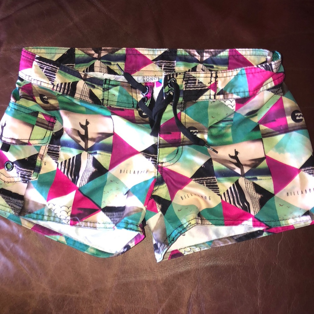 BILLABONG women’s board shorts